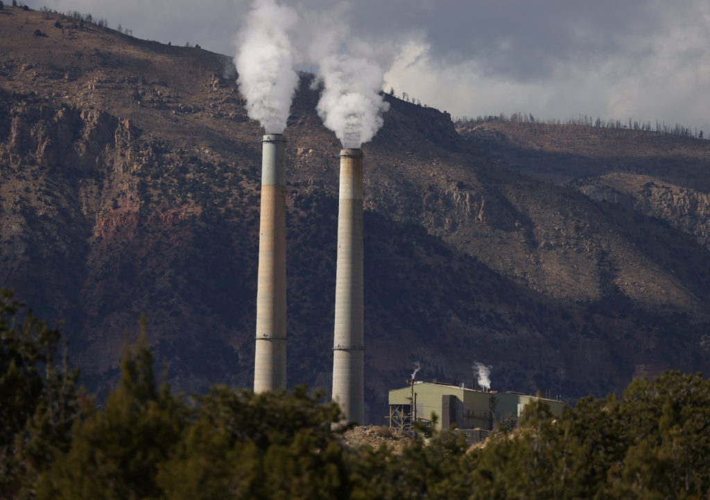 Trump administration plans to remove rule on greenhouse gas emissions from power plants