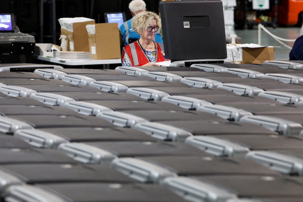 Fact-checking claim about foreign access to U.S. voting machines