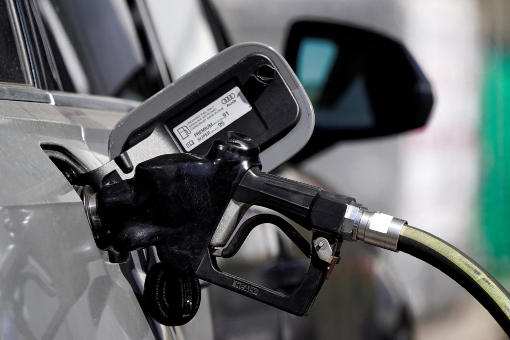 Oil companies report high profits amid geopolitical tensions affecting energy prices