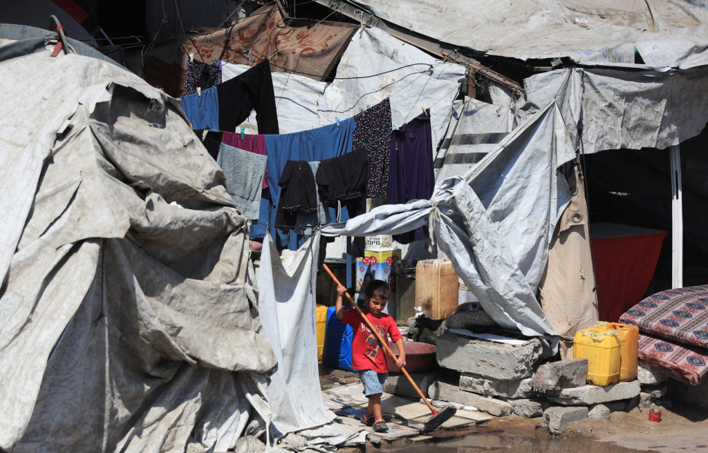 Hamas conditions disarmament on Israeli withdrawal from Gaza