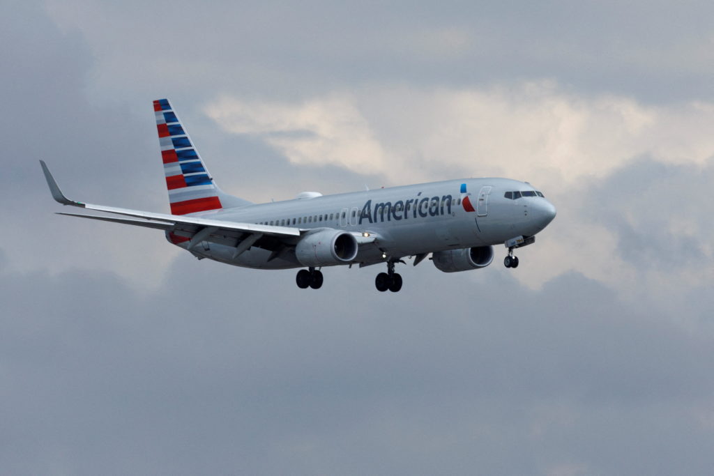 Air traffic controller manages two planes with the same flight number