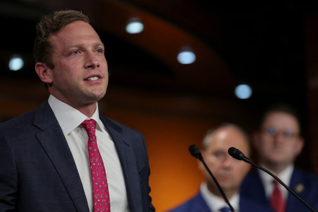 Rep. Max Miller continues reelection campaign amid ethics investigation