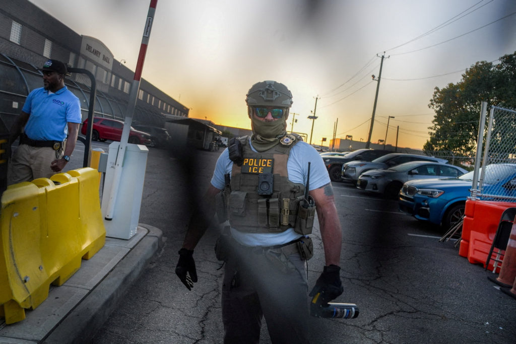 ICE plans to equip field officers with body cameras by end of August
