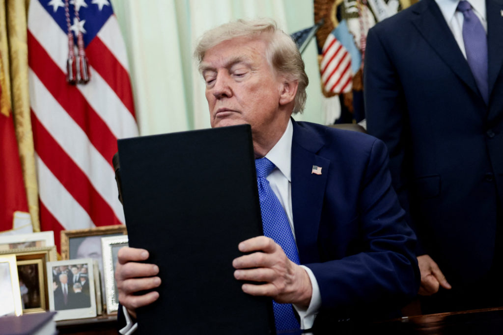 Trump announces new effort to address birthright citizenship limits