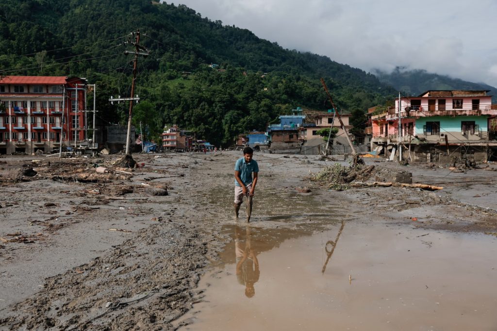 Glacier collapse linked to flooding in Himalayas
