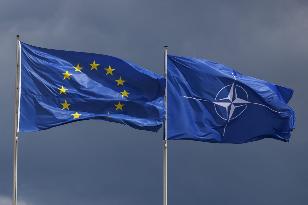 NATO commander discusses risks associated with Russia's actions in Ukraine