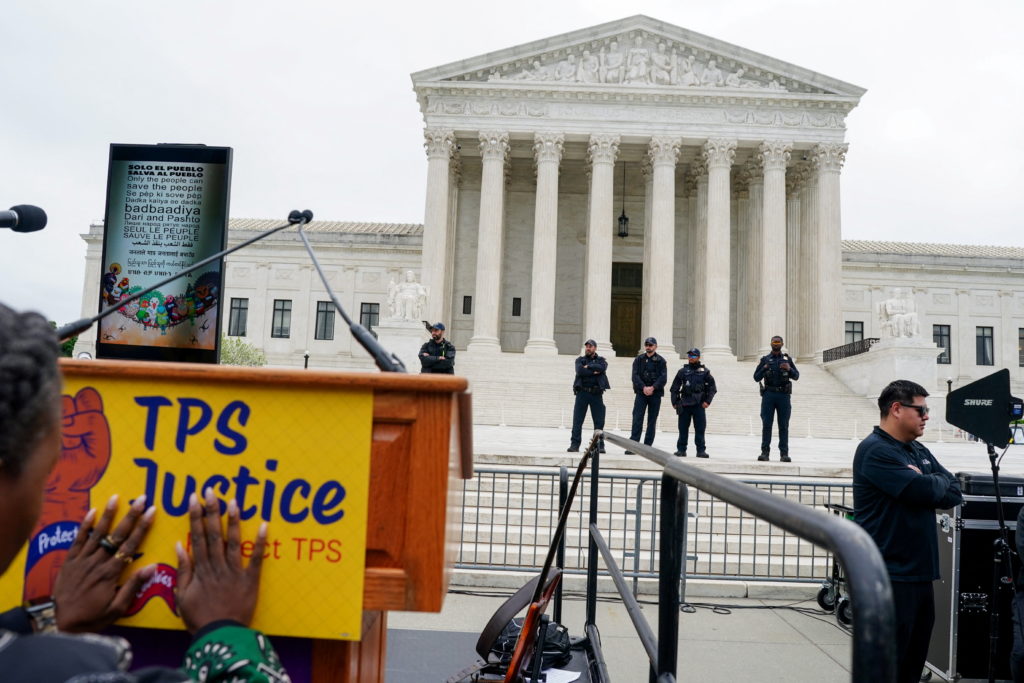 Salvadoran immigrants await decision on deportation protection status
