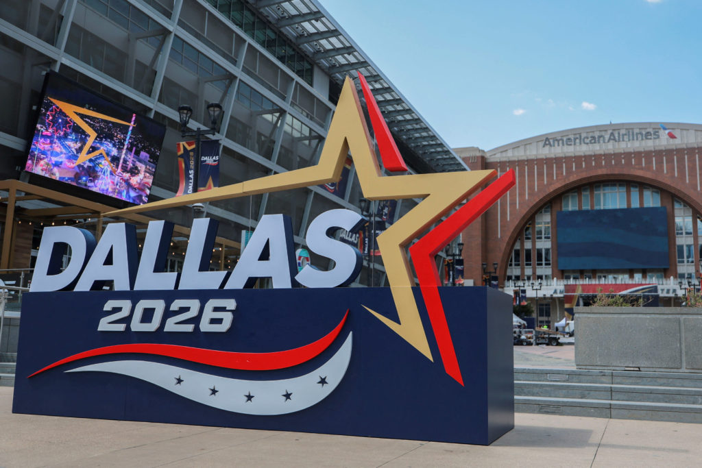Republicans convene in Dallas for midterm convention