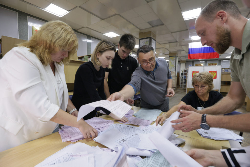 Russia conducts parliamentary election with expected support for ruling parties