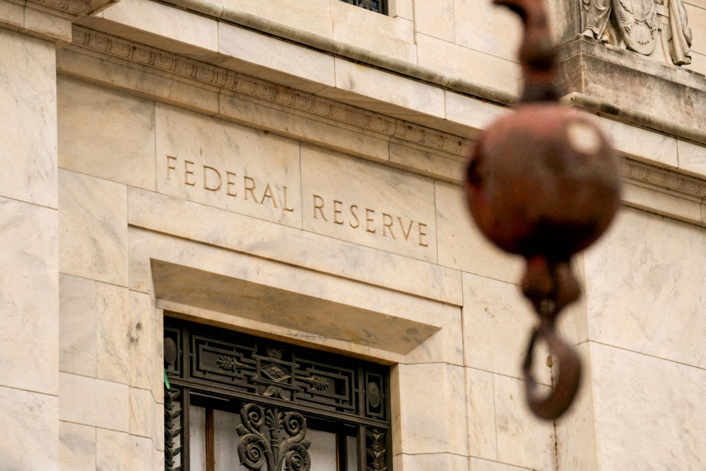 Federal Reserve renovation project mismanaged, but no crimes found