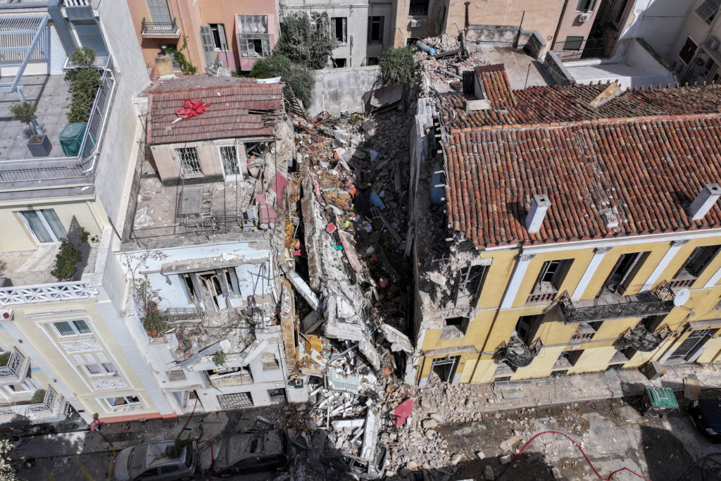 Bodies of 6 individuals recovered from collapsed building in Athens