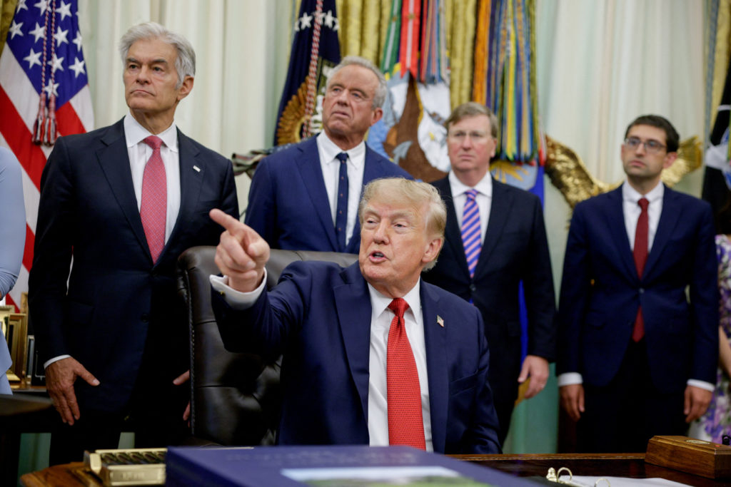 Trump announces ban of three news outlets from White House