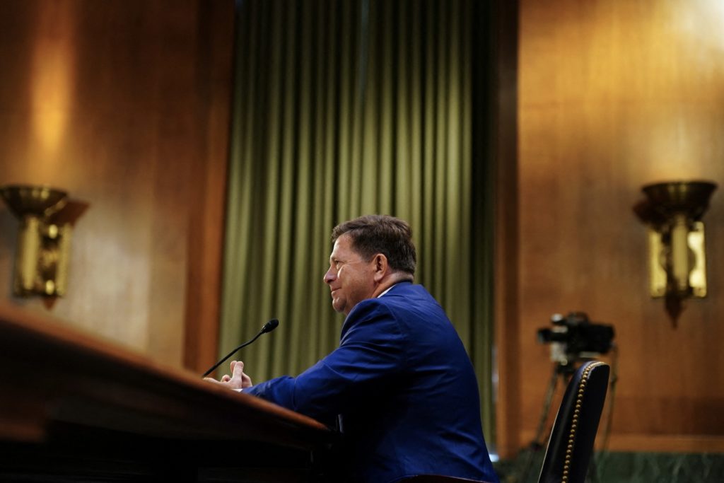 Trump appoints Jay Clayton to lead new federal AI task force