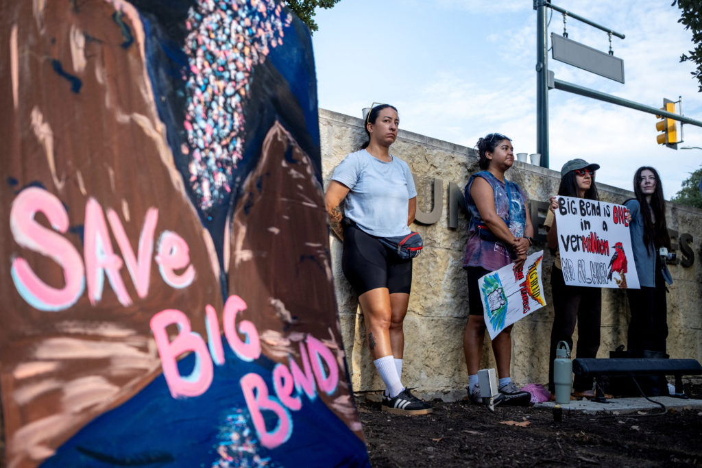 Judge issues temporary block on border wall construction in Texas