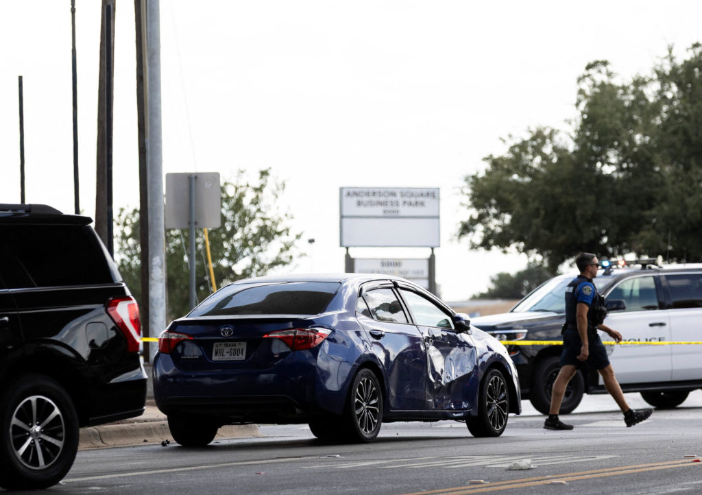 ICE issues new guidelines on vehicle stops and high-speed chases