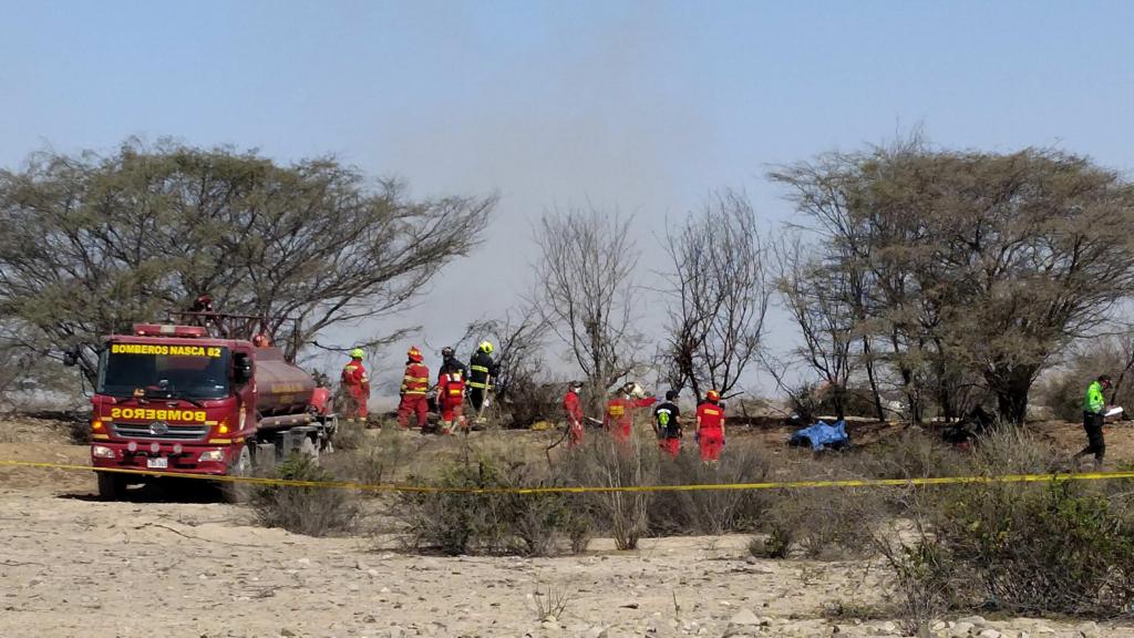 Small plane crashes in Peru, resulting in 13 fatalities