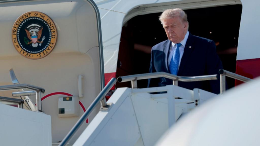 Press Experience on Air Force One with the US President