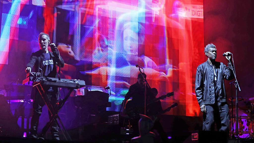 Massive Attack comments on Singapore's ban regarding Palestine display during concert