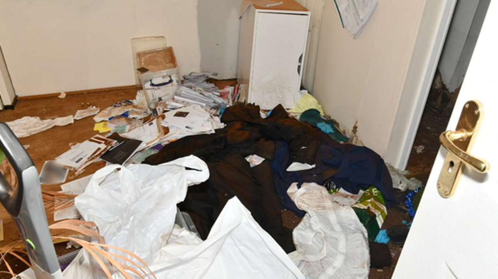 Police investigate conditions at Legacy funeral home in Hull