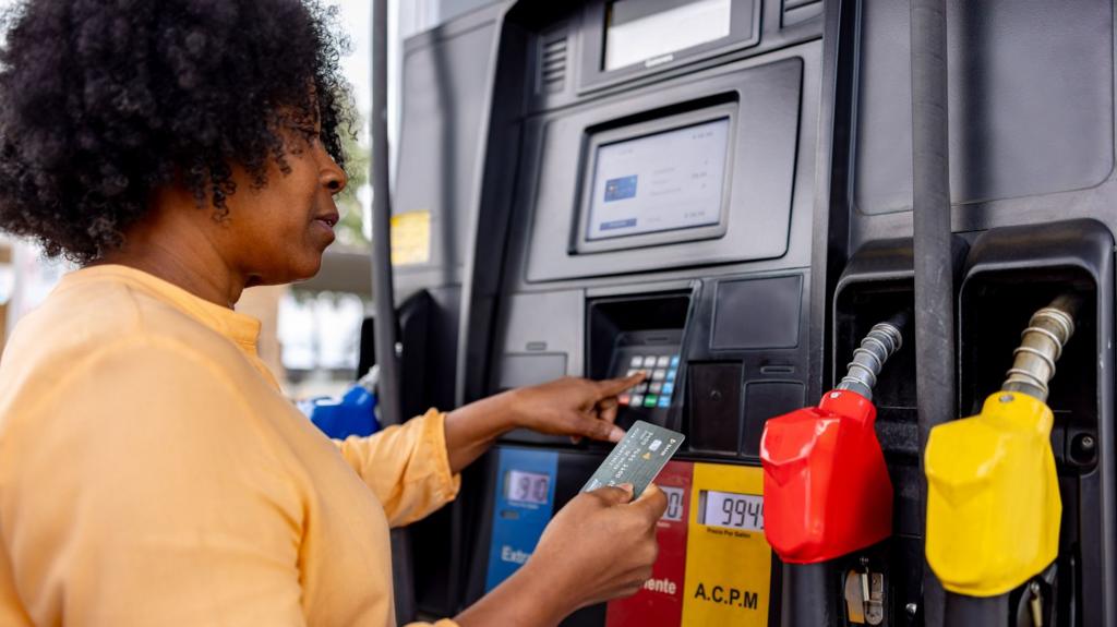 US inflation rate recorded at 3.4% as fuel costs affect budgets