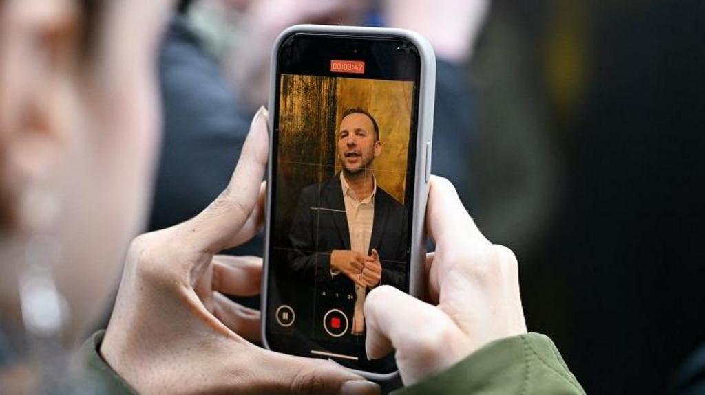 Green Party reviews social media strategy after leader's controversial post
