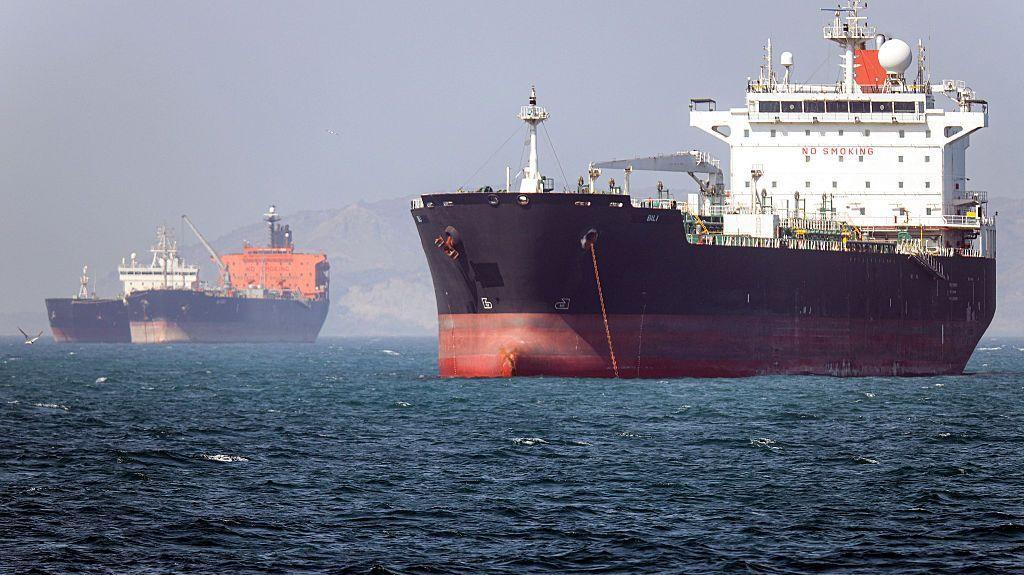JP Morgan faces challenges in forecasting oil prices amidst geopolitical tensions