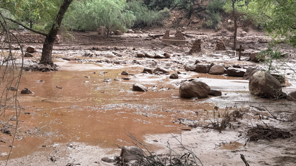 15 hikers reported missing following flash flooding in Grand Canyon