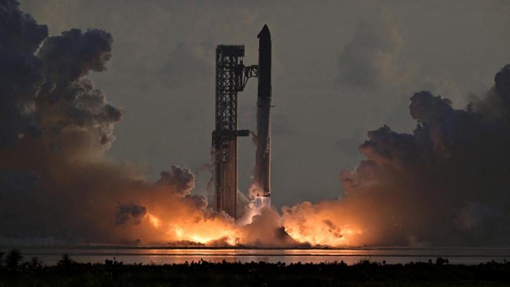 SpaceX's Starship completes orbital test with lift off and splashdown