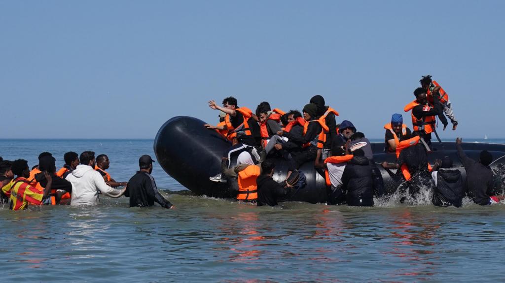 France responds to Reform UK proposal on returning migrants