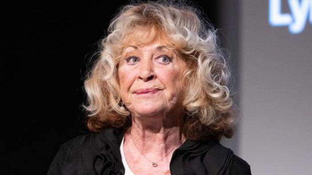 Author La Plante receives six-month driving ban