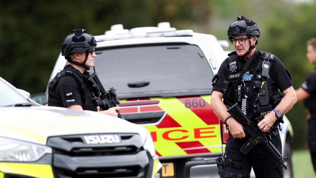 Five individuals arrested near UK airbase during investigation by counter-terror police