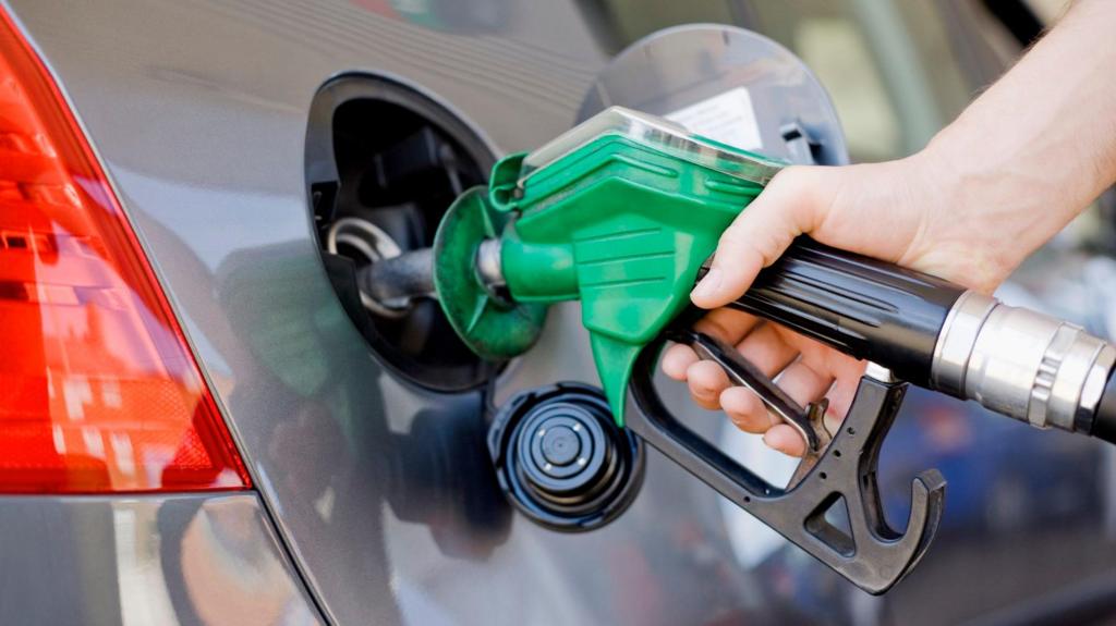 Oil Prices Decrease as US and Iran Halt Military Actions