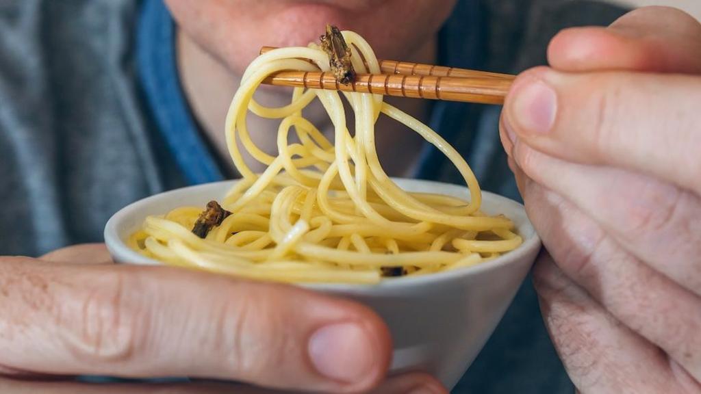 Quiz on recent world events and notable culinary news.