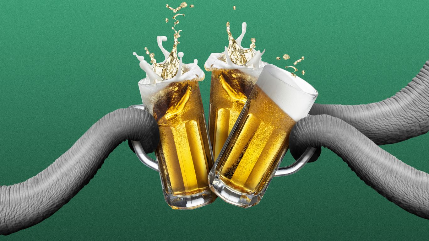 Three Republican figures engage in conversation at D.C. bar