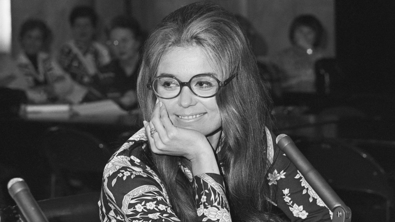 Gloria Steinem, journalist and activist, dies at 92