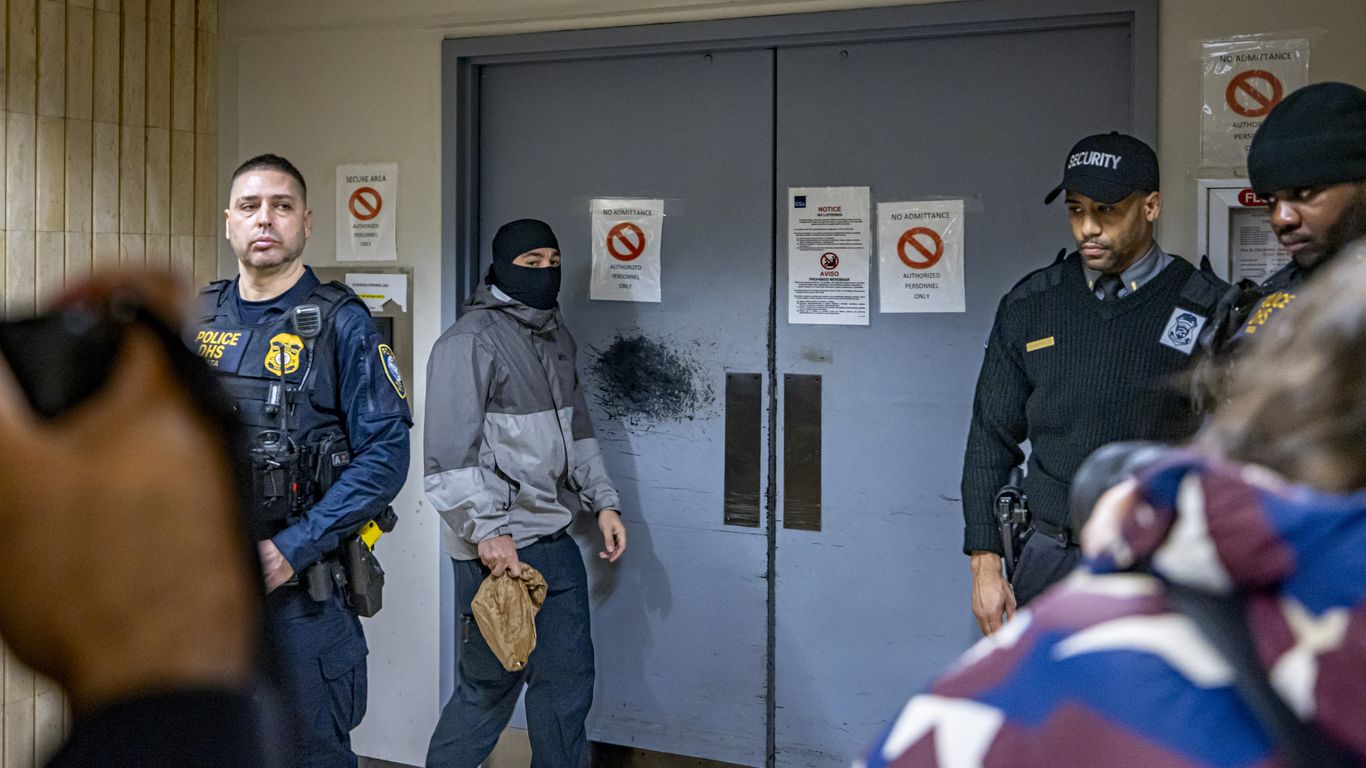 Federal judge issues ruling on NYC ICE detention conditions