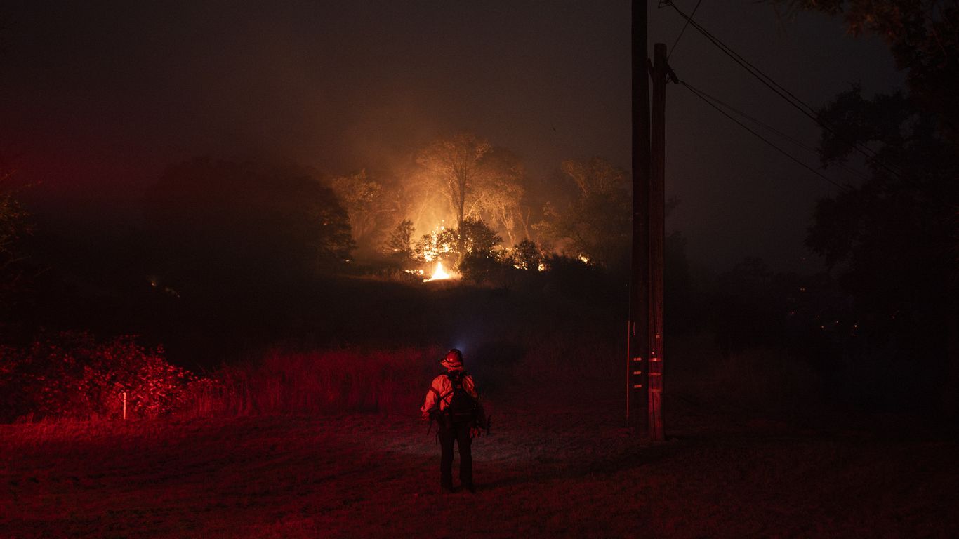 Large Wildfires in U.S. Exceed 10-Year Average Season Statistics