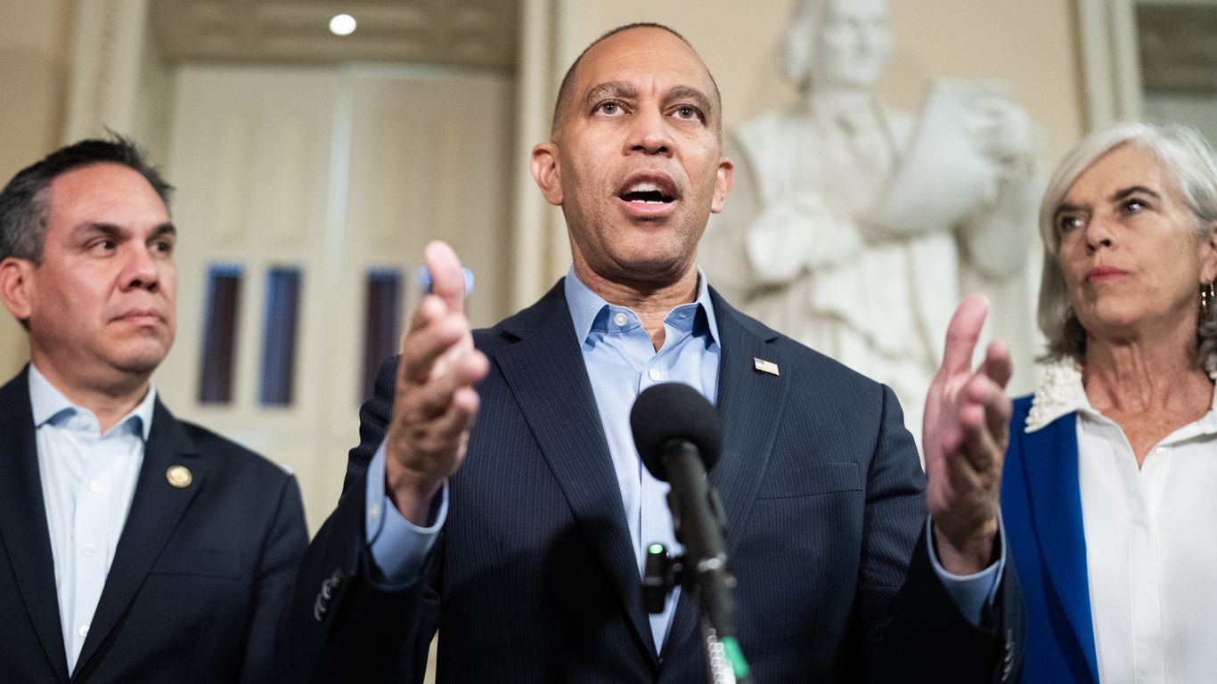 Democrats in Competitive Districts Navigate Party Dynamics Ahead of Elections