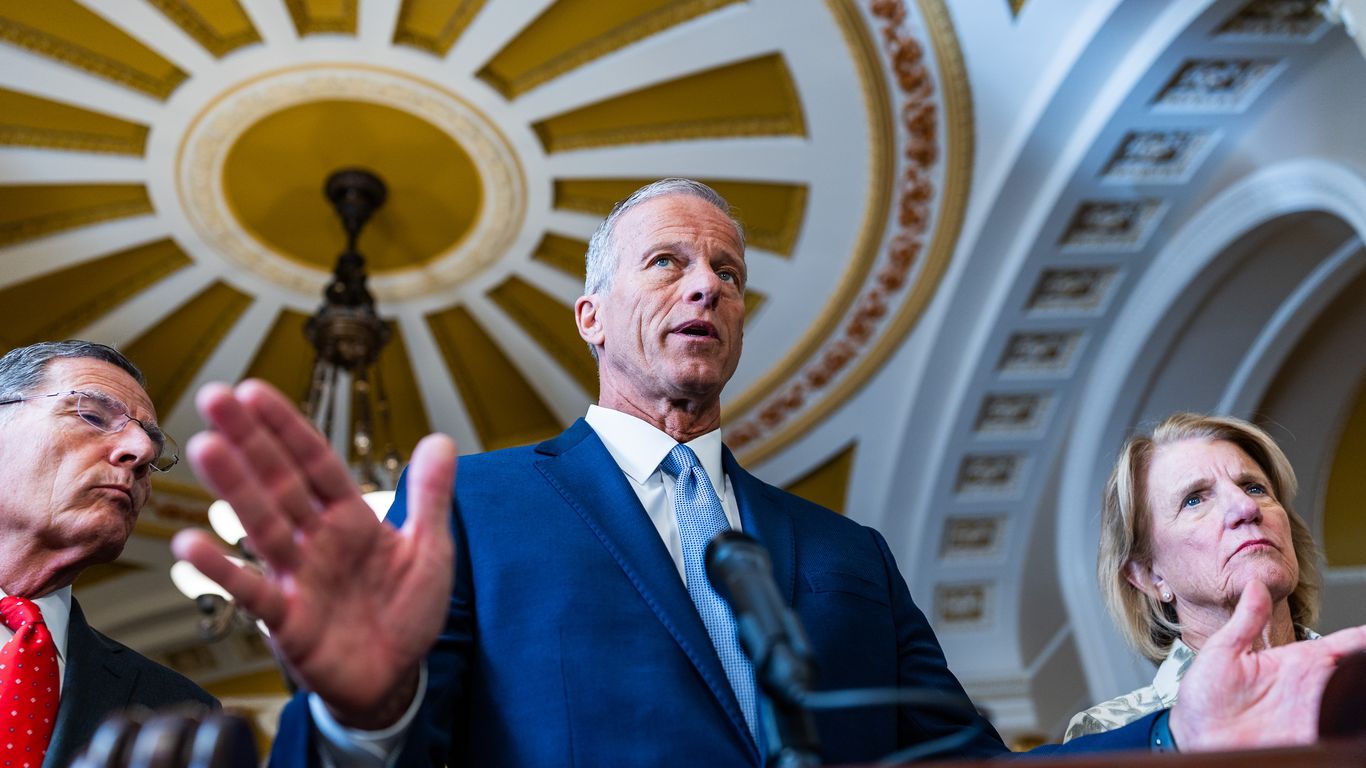 Senate looks to prevent government shutdown before elections