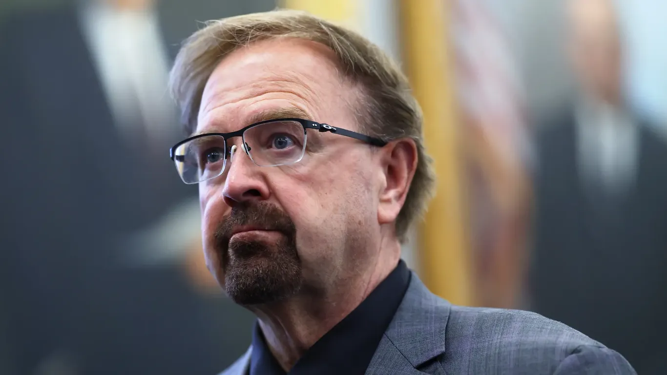 Chuck Edwards requests colleagues to reject House censure