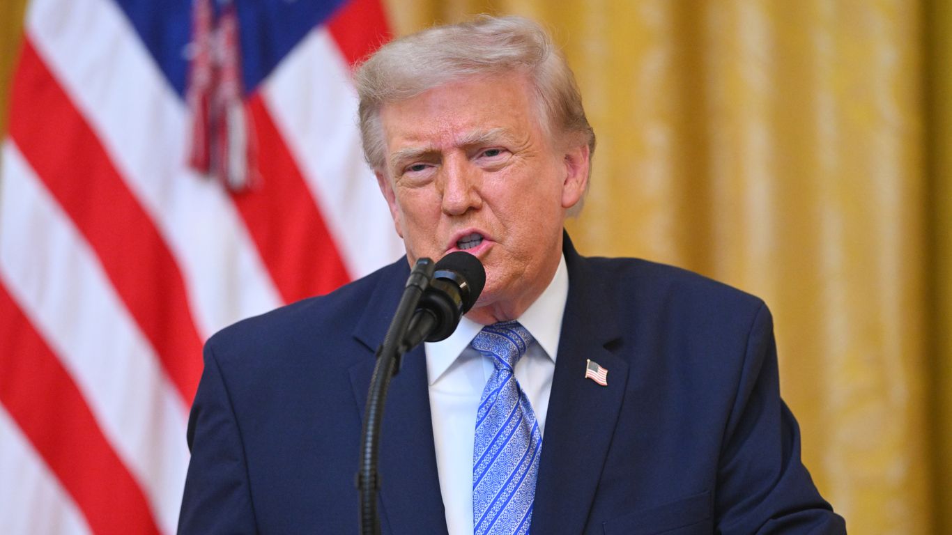 Trump discusses U.S. elections and voter registration policies