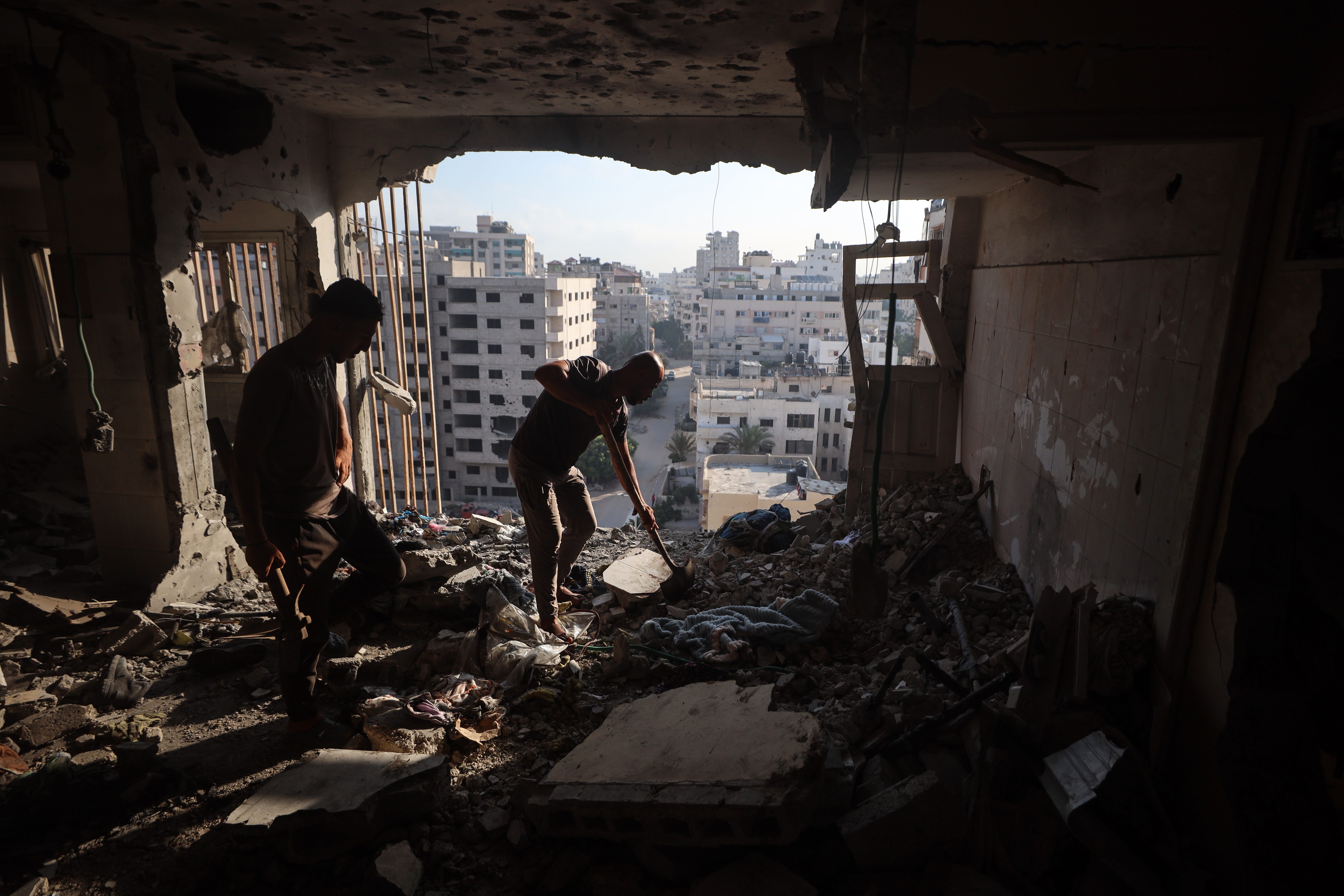 Israel Increases Military Action in Gaza Following Hamas Ceasefire Agreement