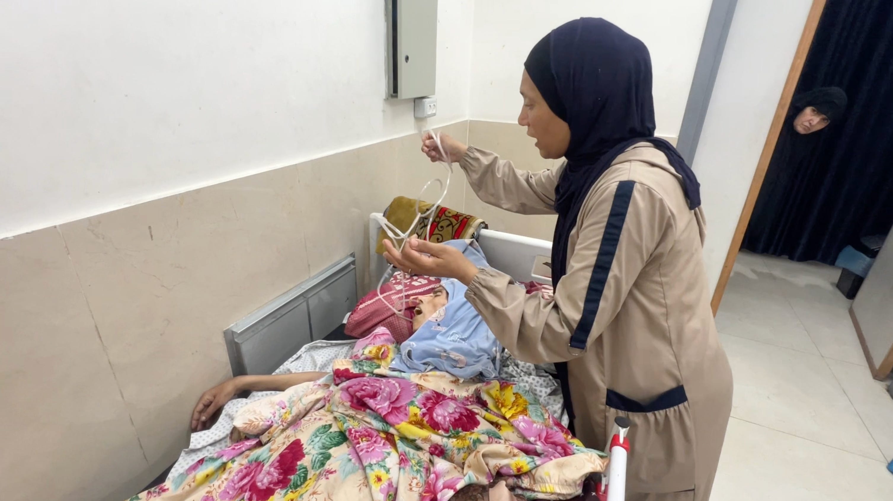Gaza Hospitals Facing Equipment Challenges Due to Supply Restrictions