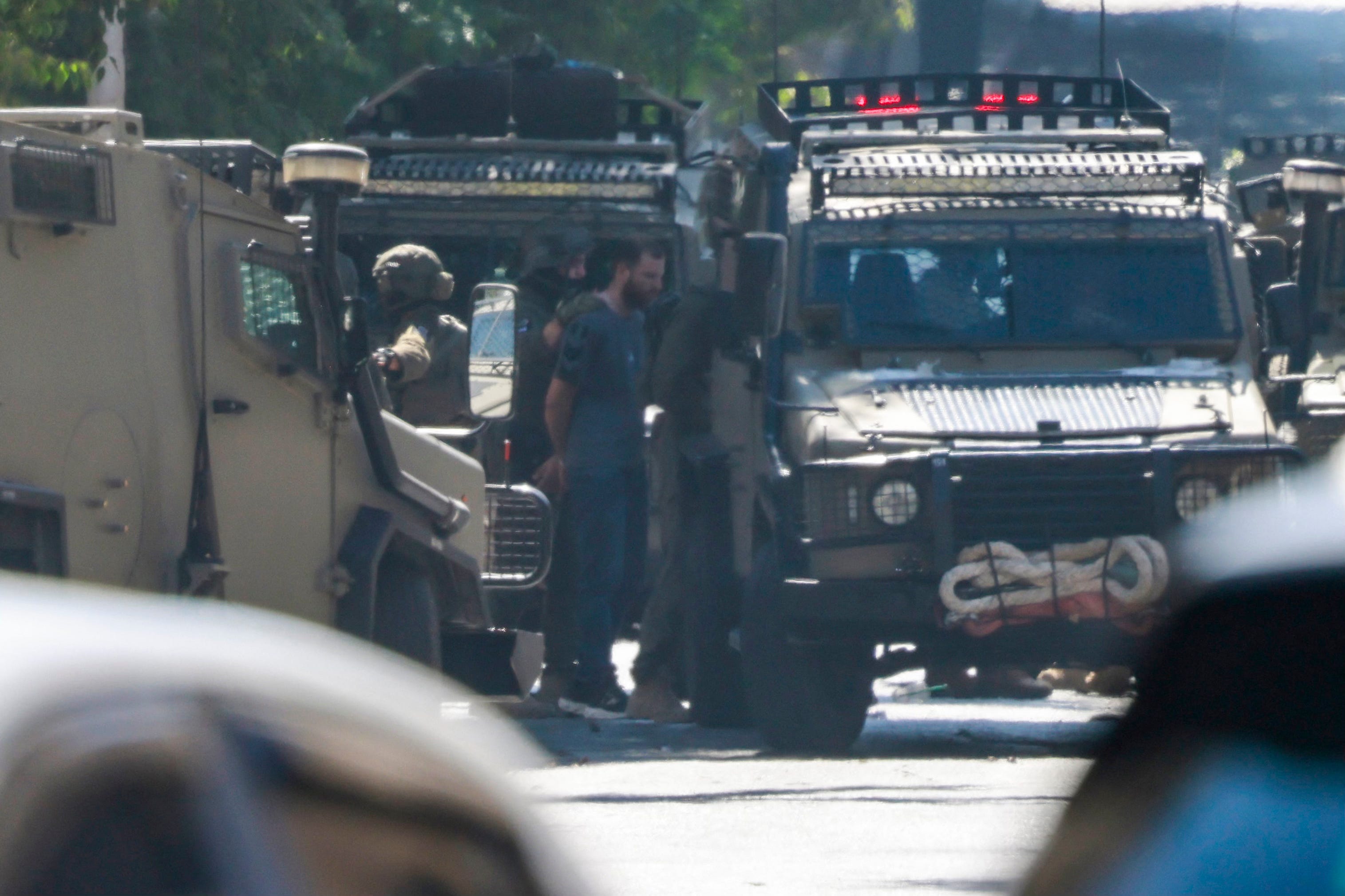 Four Palestinians and two Israelis killed, Israel conducts military operation in West Bank